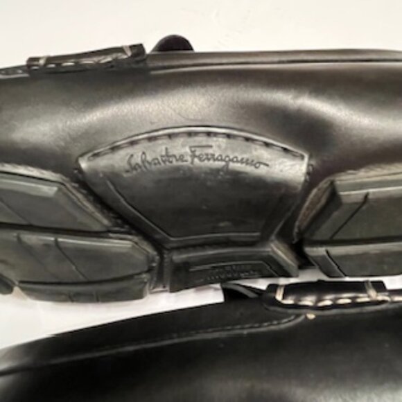 Salvatore Ferragamo Men’s Black Leather Gancini Driver Loafer, Sz 8EE - Picture 5 of 8